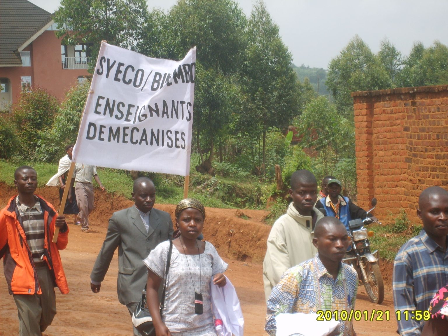 k2_items_src_5c856eb25b3e1fc73f244a7686864411