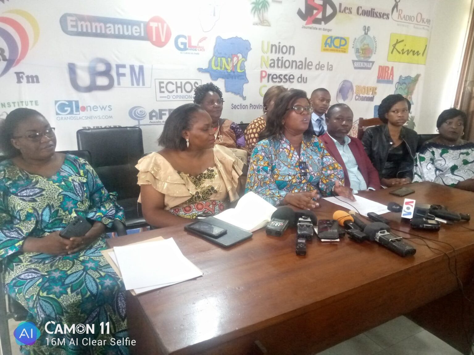 AU CENTRE MME PAULINE FARINI CONS PPALE APPEL PATRIOTIQUE NK